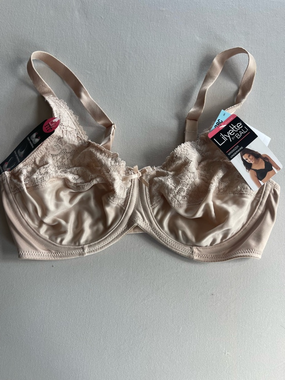 Lilyette Lace Underwire Bra - Beige